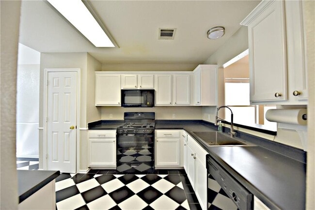 Building Photo - 8416 Alvin High Ln