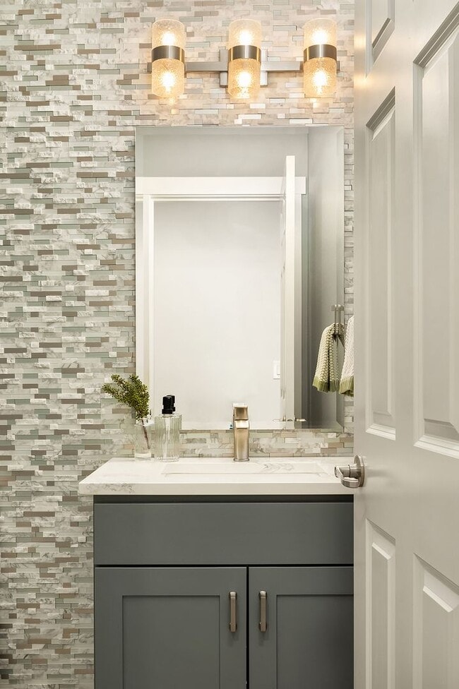 Building Photo - Stunning Redmond Ridge 4 bedroom