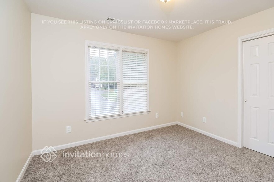 Building Photo - 17400 Cambridge Grove Dr