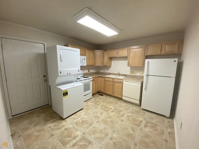 Building Photo - 13 Carolina St