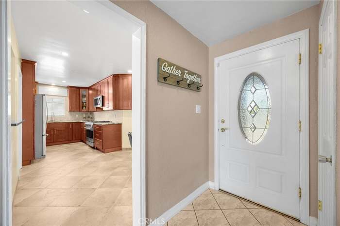 Building Photo - 10732 Lindesmith Ave