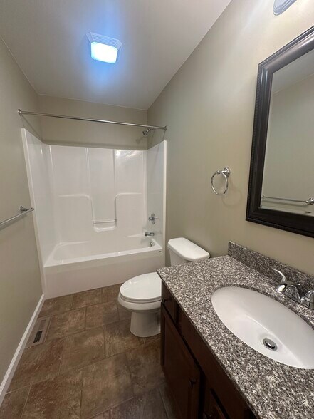 Building Photo - 134 Cortland Dr