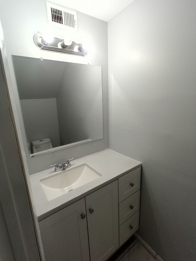 Building Photo - Pepperdine Place