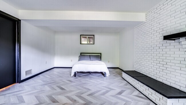 LL Rec Room - 15012 Olddale Rd