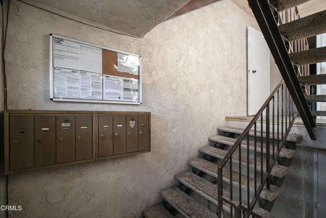 Building Photo - 1244 W 9th St