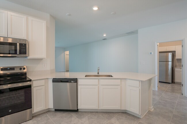 Building Photo - 2047 Punch Bowl Ave
