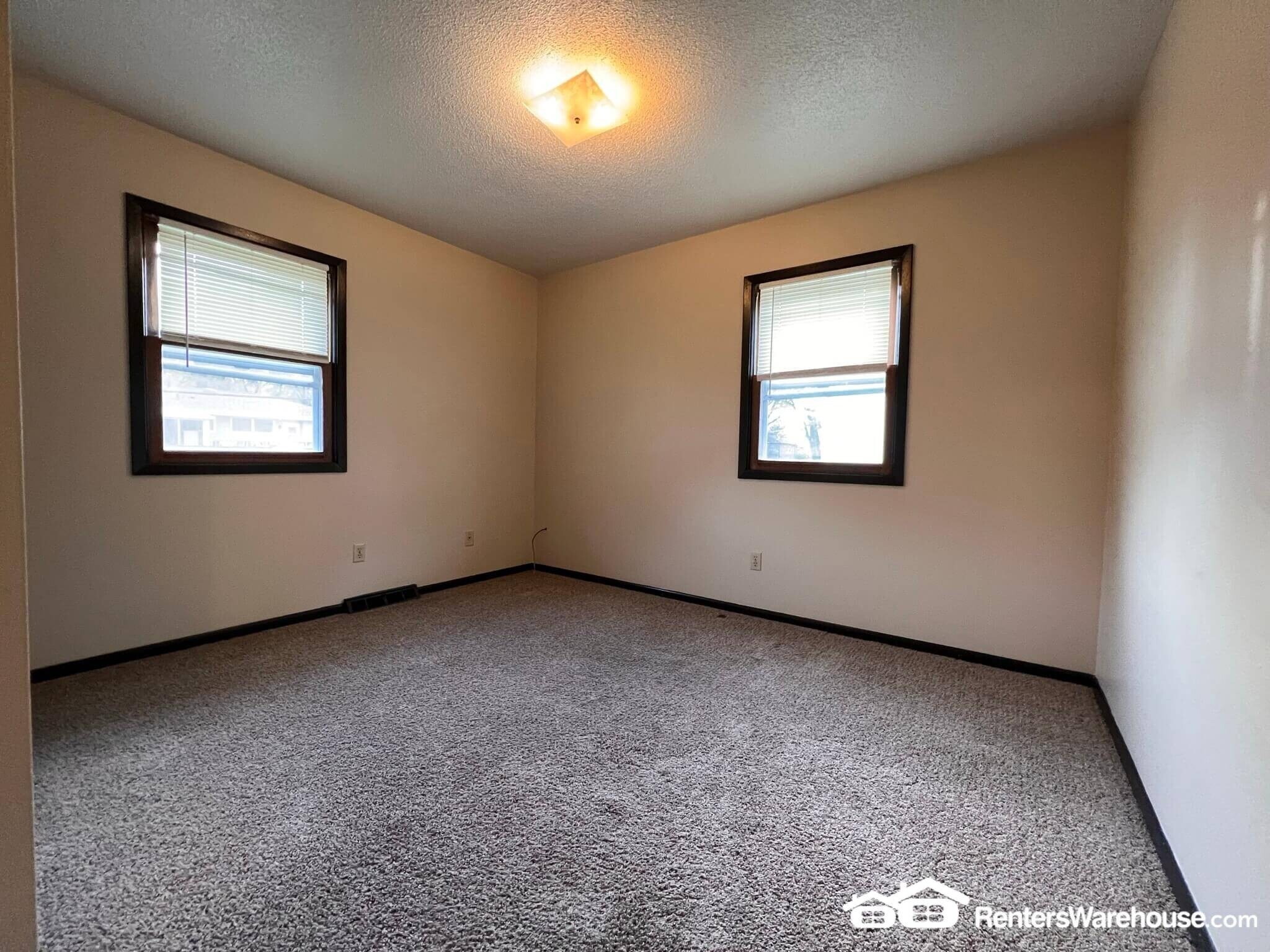 Building Photo - 3320 Valdez Ct