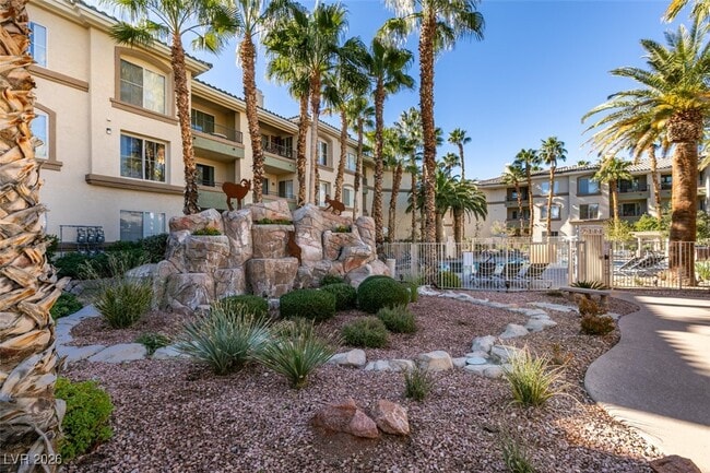 Building Photo - 7147 S Durango Dr