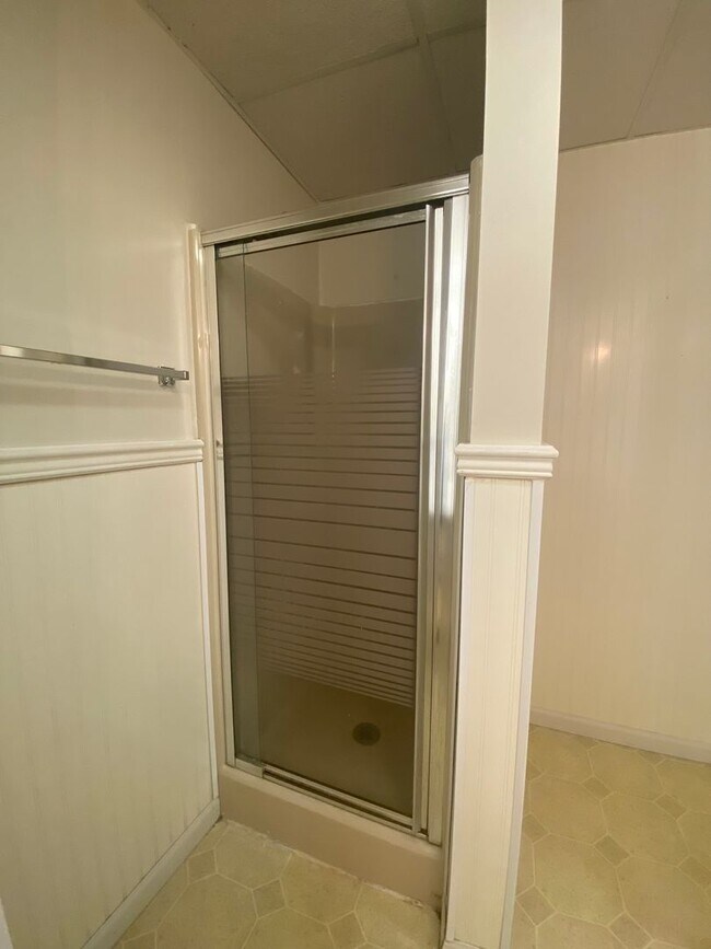 Building Photo - $2,200 | 4 Bedroom, 2 Bathroom Multi Floor House | No Pets | Available for August 1st, 2026 Move In!