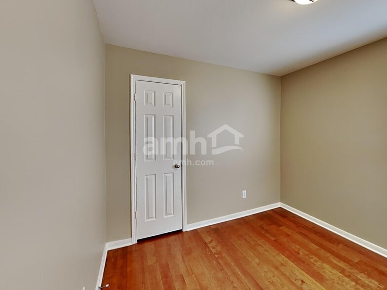 Building Photo - 4403 Thistle Pond Ct