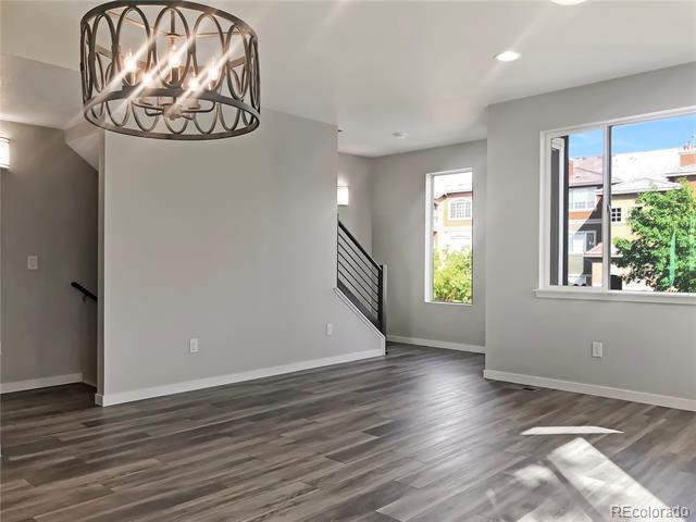 Building Photo - 6767 S Tempe Ct