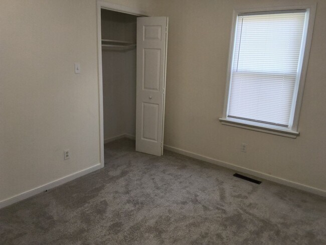 Building Photo - Chesterfield-Salem Church Rd area