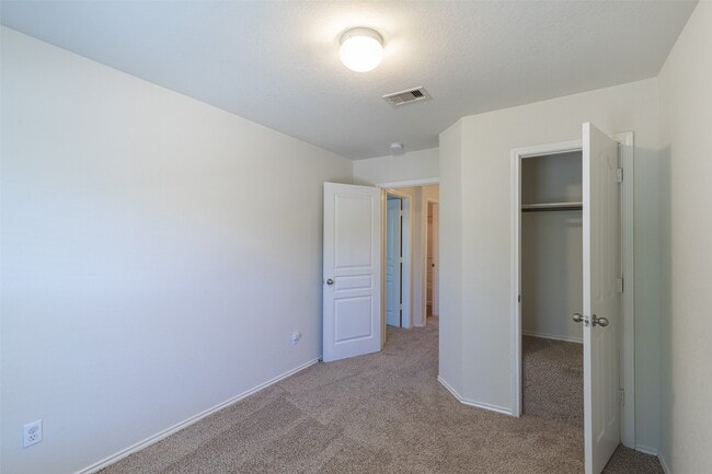 Building Photo - 16734 Libson Falls Dr