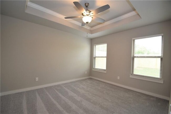Building Photo - 422 Rineel Ave