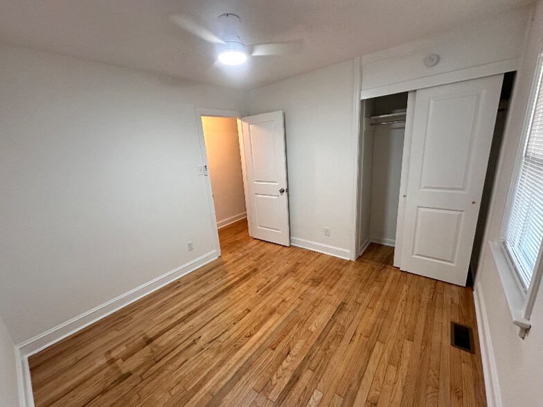 Building Photo - 806 E Highland Ave