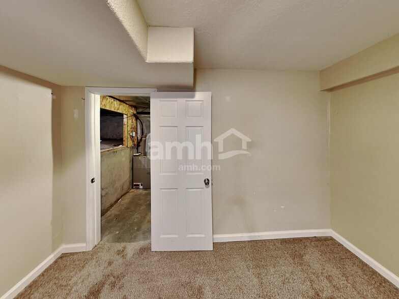 Building Photo - 1463 S Haleyville Cir