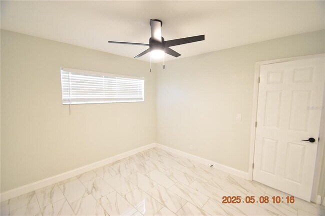 Building Photo - 1019 Spindle Palm Way