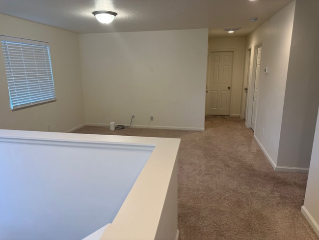 Building Photo - 1414 W 250 N