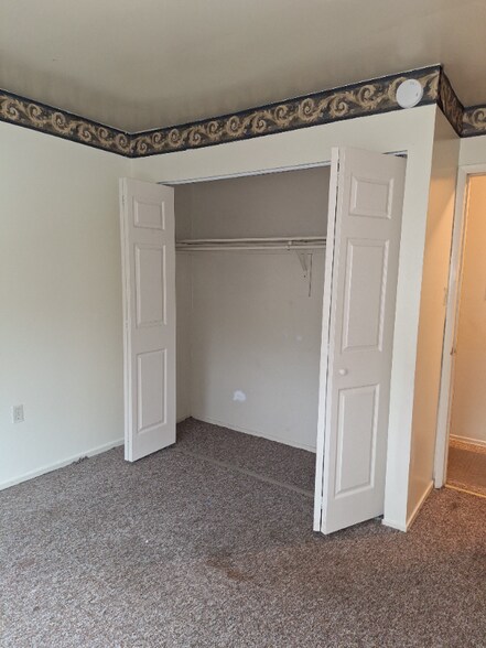 Building Photo - 7705 Swan Terrace