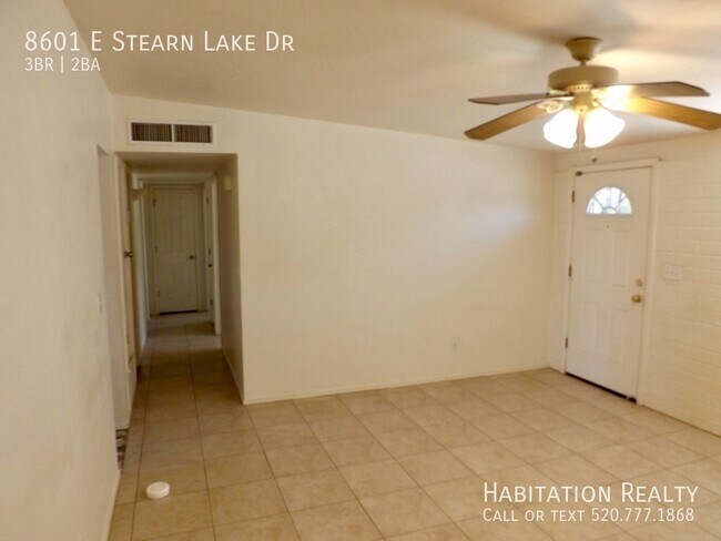 Building Photo - 8601 E Stearn Lake Dr