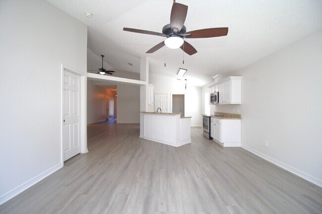Building Photo - Coming March 14th — Stunning 4-Bed, 2-Bath Sunset Estates Home with Open-Concept Living, Chef’s K...