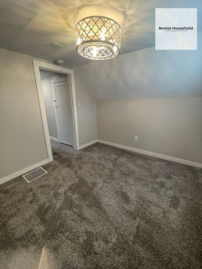Building Photo - Adorable 2 Bedroom Located in Livonia