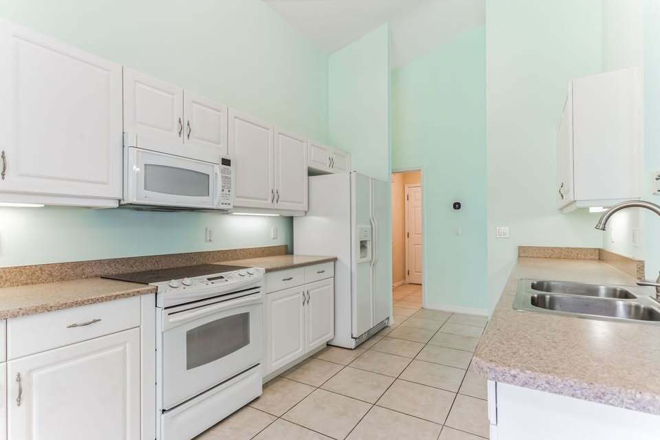 Kitchen - 1173 Kilkenny Ln