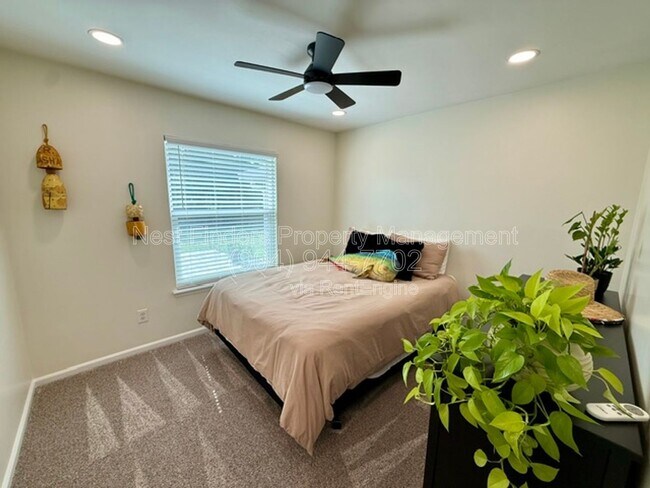 Building Photo - 349 Melissa Ray Dr