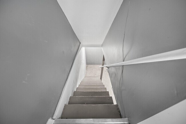 Building Photo - 3654 Arnelle Rd