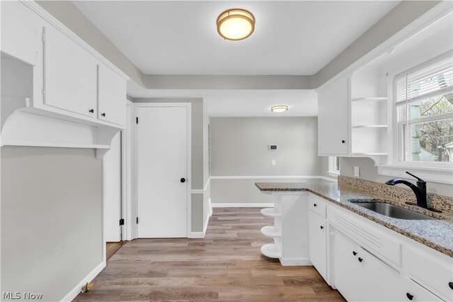 Building Photo - 16705 Glendale Ave