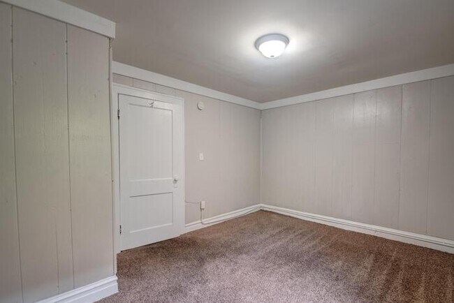 Building Photo - 1147 Harrison Blvd