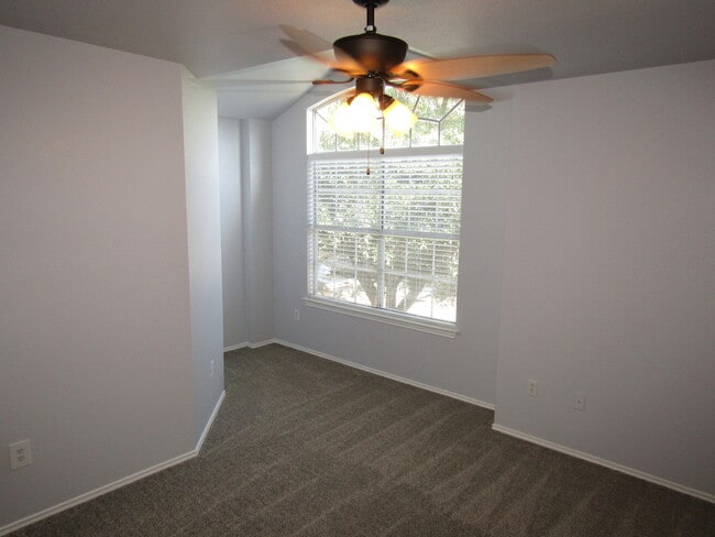Building Photo - 14704 Noya Dr
