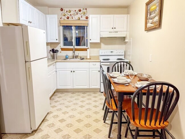 Building Photo - 6 Norumbega Terrace