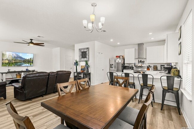Building Photo - 355 Deer Crest Dr