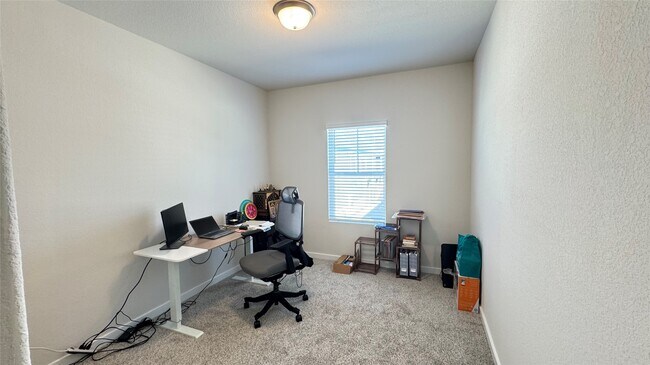Building Photo - 1505 Red Acer Dr