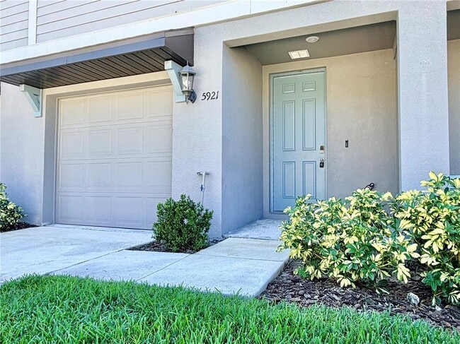 Building Photo - 5921 Sailor Coast Wy