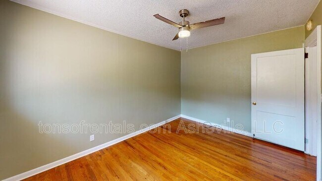 Building Photo - 170 Birch Ln