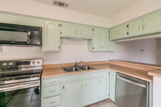 Building Photo - 920 Turtle Cove