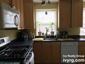 Building Photo - 461 Arborway