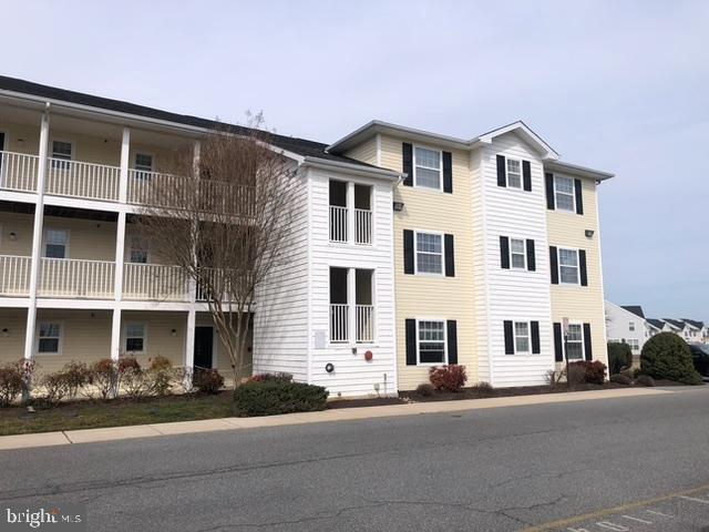 Building Photo - 1203 Caitlins Way
