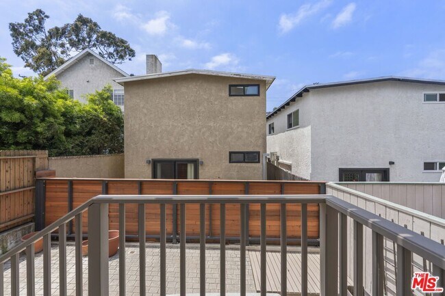 Building Photo - 1711 Goodman Ave