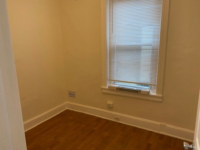 Building Photo - 4308 Ludlow St