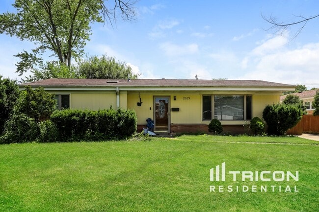 Primary Photo - 2629 Fontana Dr
