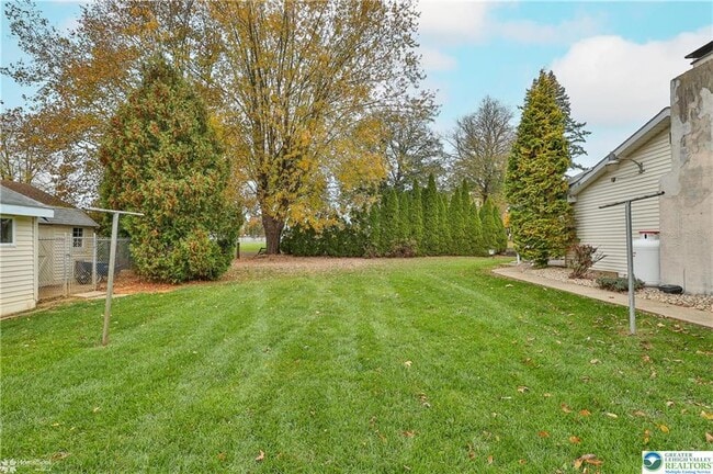 Building Photo - 900 Mine Lane Rd