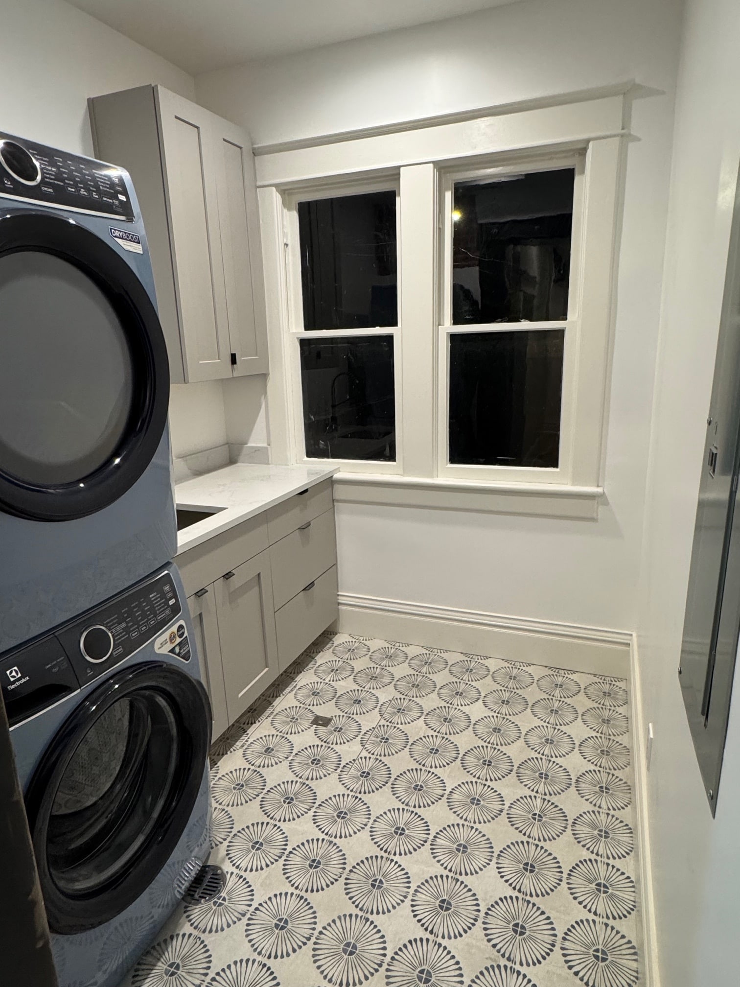 Laundry - 2635 W 33rd Ave