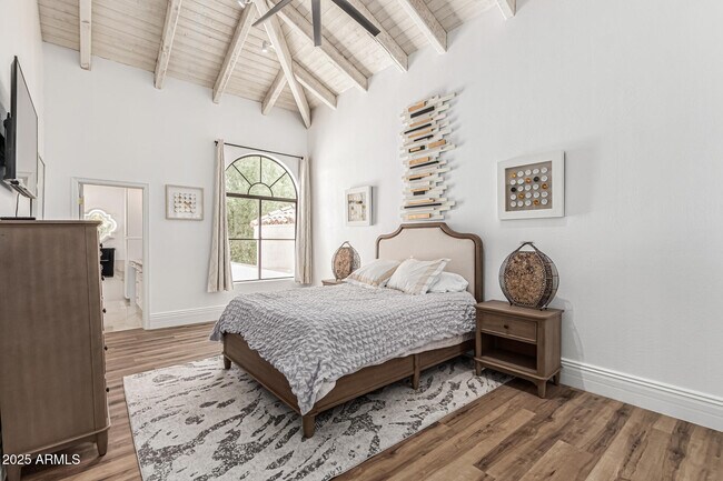 Building Photo - 10113 E Topaz Dr