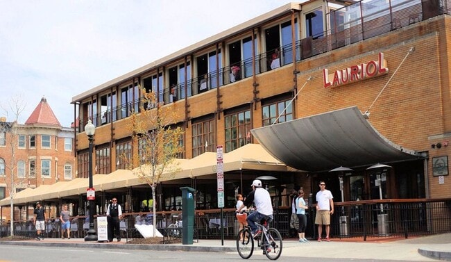 Building Photo - Château Living in this Dupont Circle Delightful Studio- Blocks from the Metro!