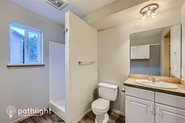 Building Photo - 7122 277th Place Northwest