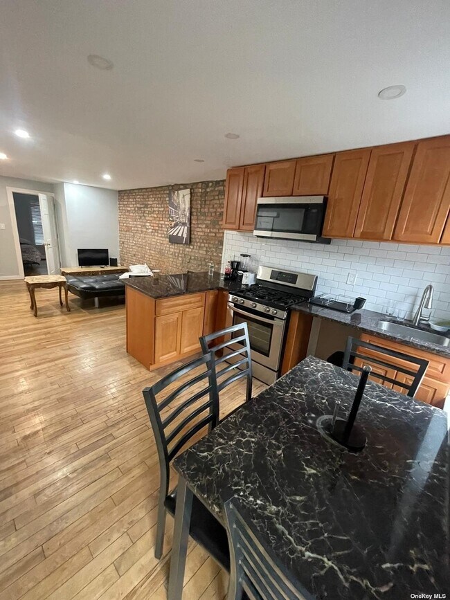 Building Photo - 1280 Herkimer St