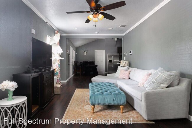 Building Photo - 2 br, 2 bath House - 703 Eleanor